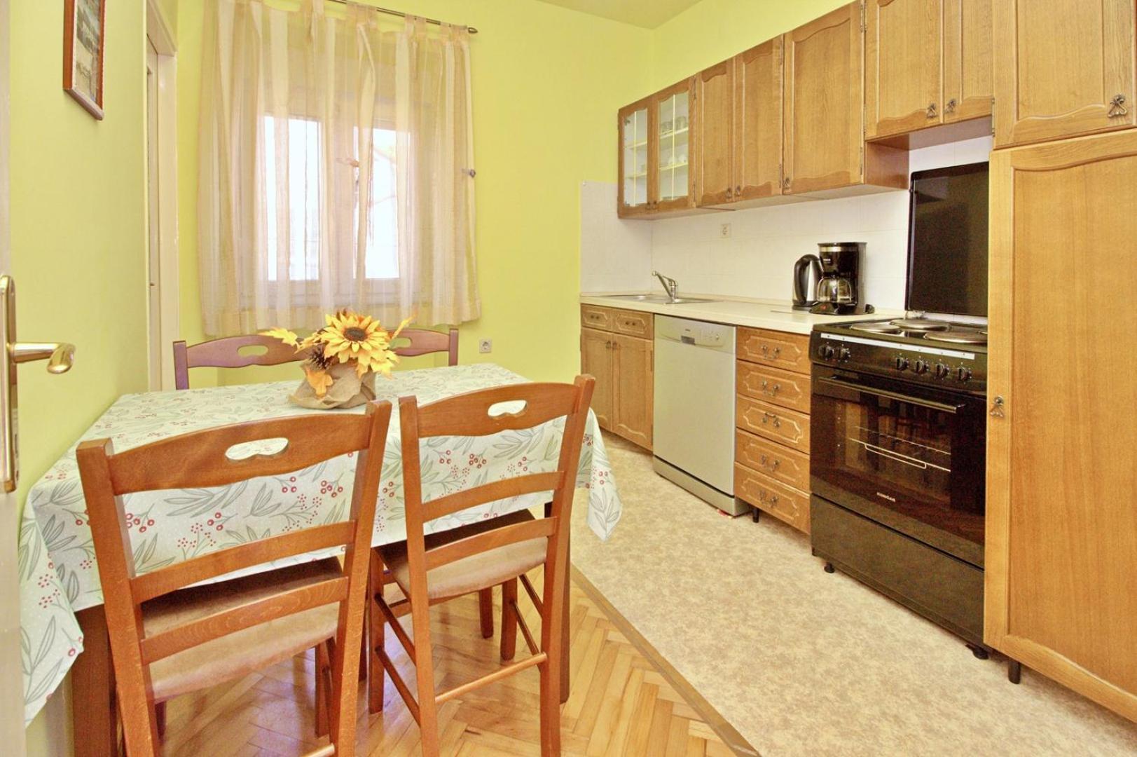 Guest house Radosna 3*